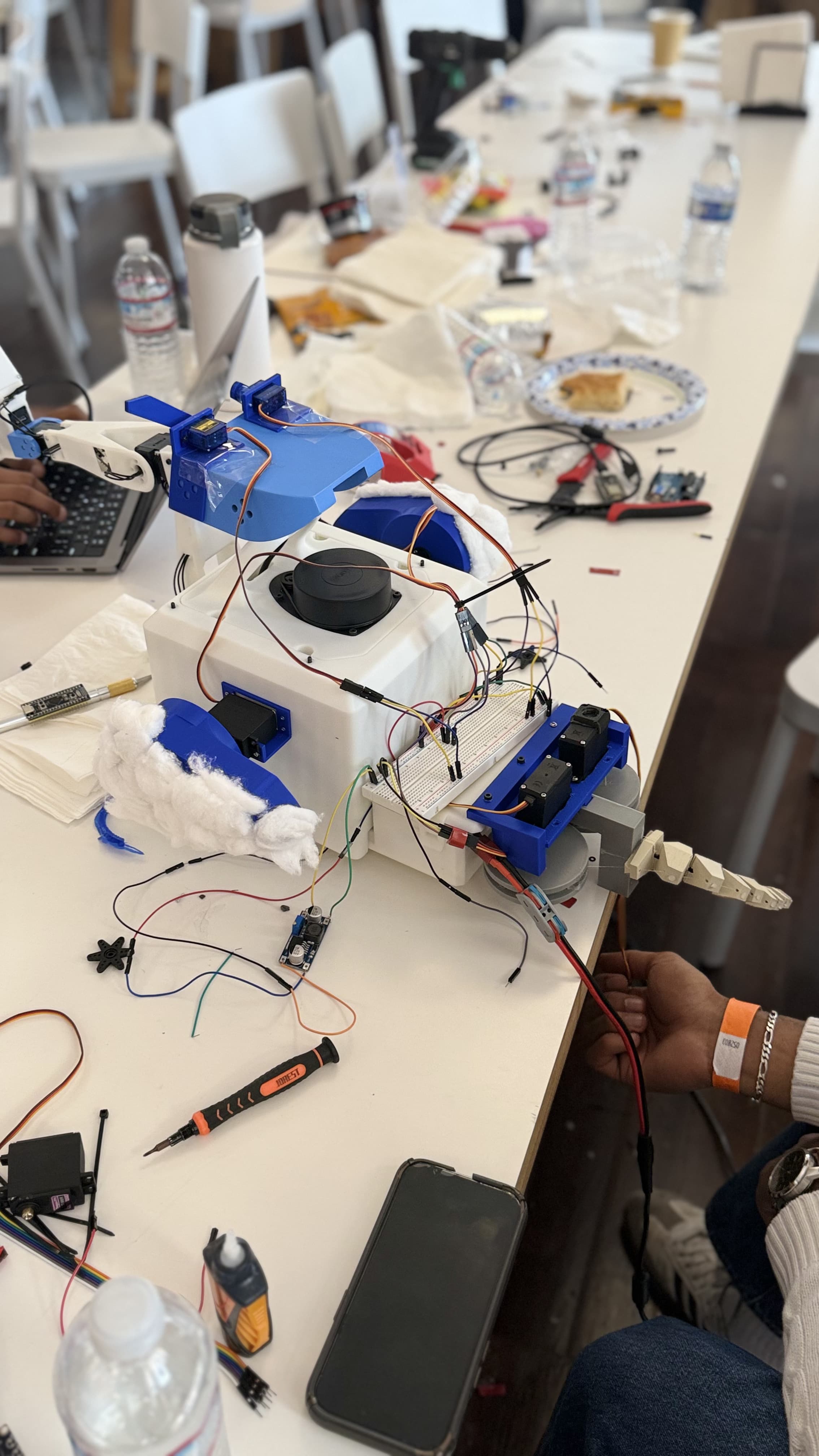 George robot prototype view
